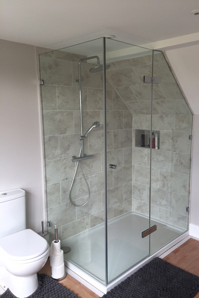 Frameless-2-sided-shower-enclosure